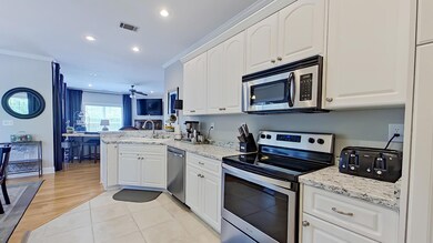 11-Kitchen (1)
