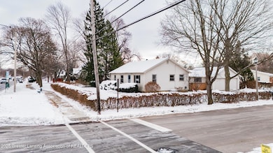 1544 Haslett Rd, East Lansing, MI 48823 - photo 4