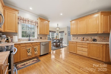 4434 Steeple Chase Dr, Hickory, NC 28601 - photo 4