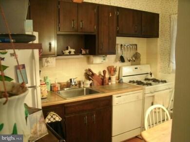 6008 Glennor Rd, Baltimore, MD 21239 - photo 4