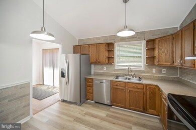 39 Larkwood Ct, Stafford, VA 22554 - photo 3