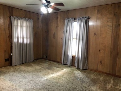 807 W Shelby Ave, Effingham, IL 62401 - photo 4