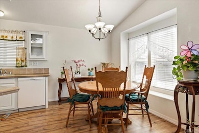 176 Flicker Ln, Oceanside, CA 92057 - photo 5