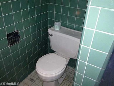 626 Edgewood Rd, Asheboro, NC 27205 - photo 6