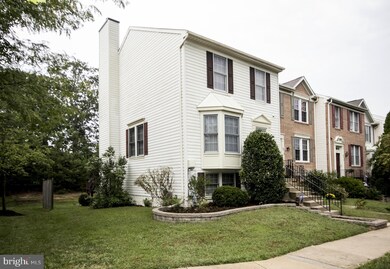 8620 Pine Meadows Dr, Odenton, MD 21113 - photo 2