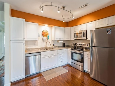 4609 Woodland Ave unit 5, West Des Moines, IA 50266 - photo 6