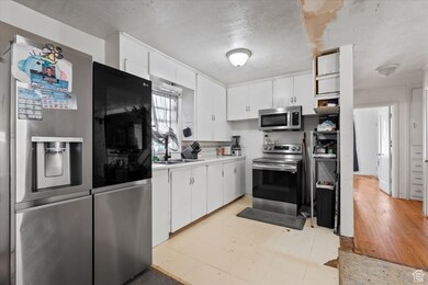 98 S 350 E, Clearfield, UT 84015 - photo 5