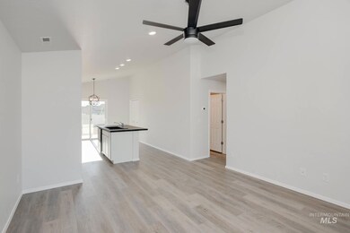 18308 N Fire Ice Ave, Nampa, ID 83687 - photo 4