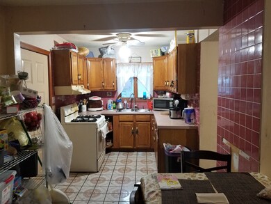 627 Grinnell St, Fall River, MA 02721 - photo 6