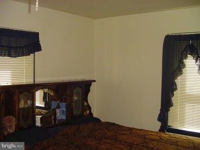 542 Georgetown Rd, Ronks, PA 17572 - photo 6