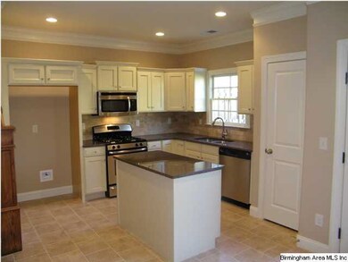 Amazing kitchen.....granite countertops, undermoun