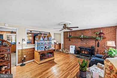 180 Rolando Dr, Colonial Beach, VA 22443 - photo 5