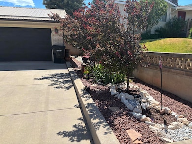 252 E Altamira Dr, Cedar City, UT 84720 - photo 5