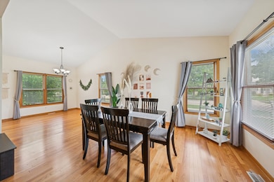 524 Highland Dr, Elburn, IL 60119 - photo 3