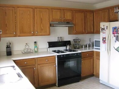 929 Monterrey Ct unit B, Crown Point, IN 46307 - photo 5