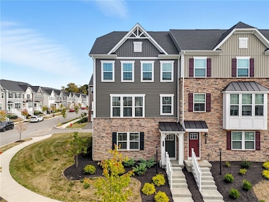 481 Nolan Cir, Cranberry Township, PA 16066 - photo 3