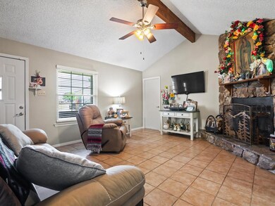 704 Land of Goshen Dr, Springtown, TX 76082 - photo 2