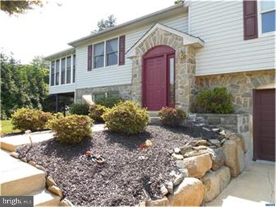 6 Denise Ct, Bear, DE 19701 - photo 2