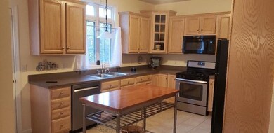 232 Elm St, Blackstone, MA 01504 - photo 4