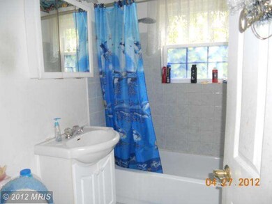 6516 Bock Terrace, Oxon Hill, MD 20745 - photo 5