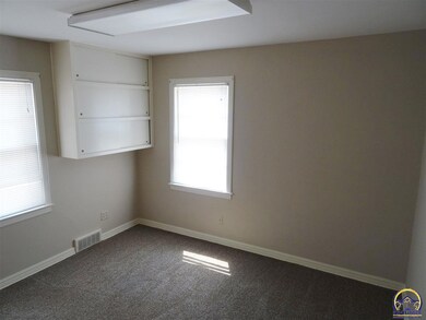 1910 SW Atwood Ave, Topeka, KS 66604 - photo 7