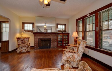 Living Room (4)