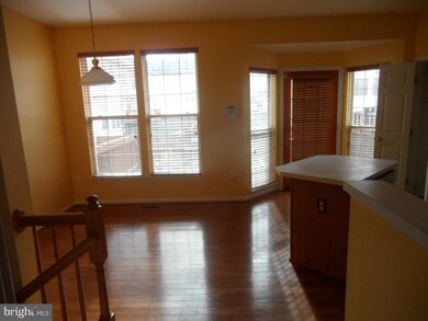 9805 Juniper Dr, Bowie, MD 20721 - photo 4