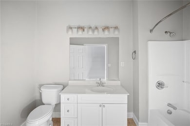 360 S Elm St unit 204, Greensboro, NC 27401 - photo 4