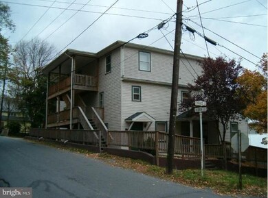 45 S Green St unit 6, Berkeley Springs, WV 25411 - photo 3