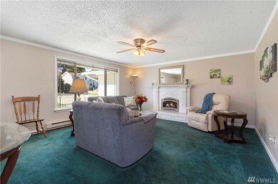 8817 4th Place SE, Everett, WA 98208 - photo 4