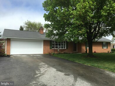 2941 Philadelphia Ave, Chambersburg, PA 17201 - photo 2