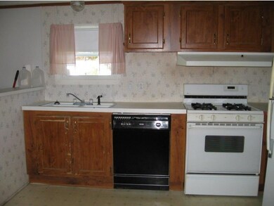 19 Roland Dr, Allenstown, NH 03275 - photo 4