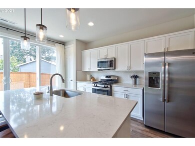 1697 N Sycamore St, Canby, OR 97013 - photo 7