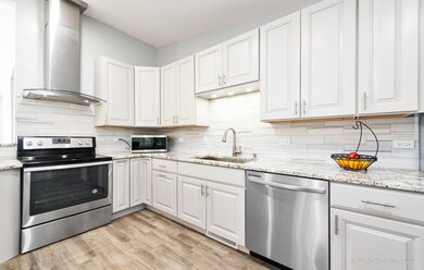 3900 Bluebird Ln, Rolling Meadows, IL 60008 - photo 4