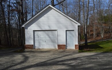 1205 Oak Pointe Dr, Hiawassee, GA 30546 - photo 3