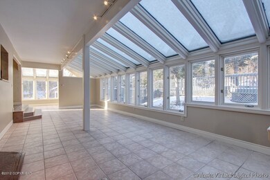 Sunroom with lots of windows and light!