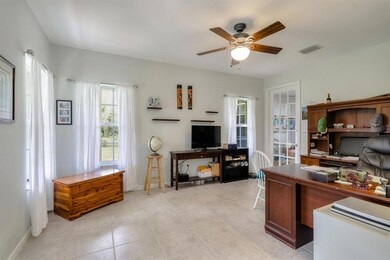 Office/Den/Formal dinning