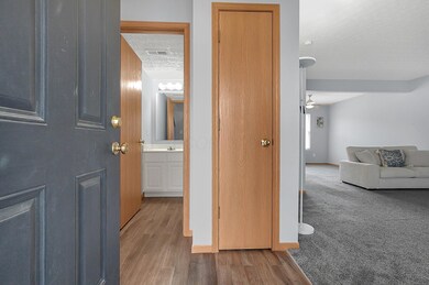 4-web-or-mls-2669-patrick-henry-ave
