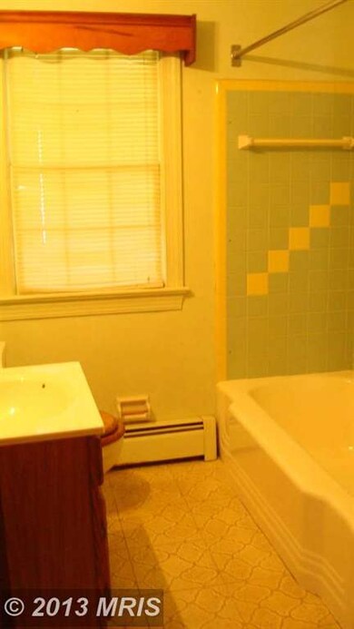 1114 Lee St, Culpeper, VA 22701 - photo 6