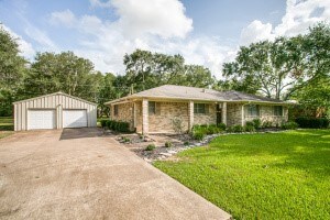 3404 Meadowlark Ln, Alvin, TX 77511 - photo 3