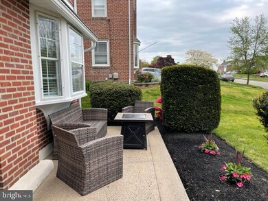 214 Walnut Hill Ln, Havertown, PA 19083 - photo 4