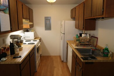 204 Mechanic St unit 5, Lebanon, NH 03766 - photo 4