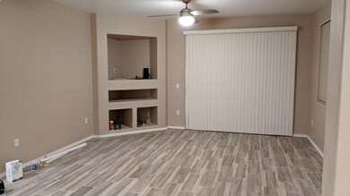 705 W Queen Creek 2
