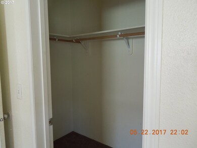 Bedroom, Primary