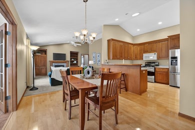 4307 N Marshall Heights Ave, Appleton, WI 54913 - photo 7