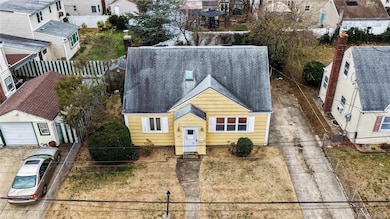 1927 Franklin Rd, Valley Stream, NY 11580 - photo 3