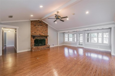 836 Chaparral Ct, Bedford, TX 76022 - photo 2