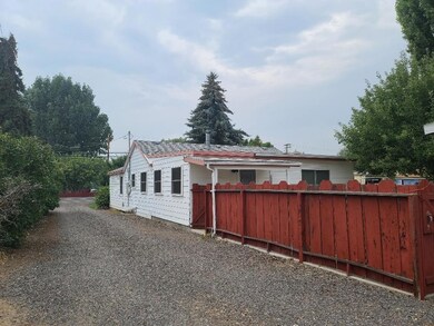 4325 Summers Ln, Klamath Falls, OR 97603 - photo 3