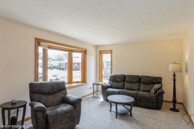 3908 Redwing Ct, Rolling Meadows, IL 60008 - photo 3