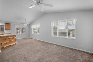 158 NW Wrightwood Cir, Grants Pass, OR 97526 - photo 7